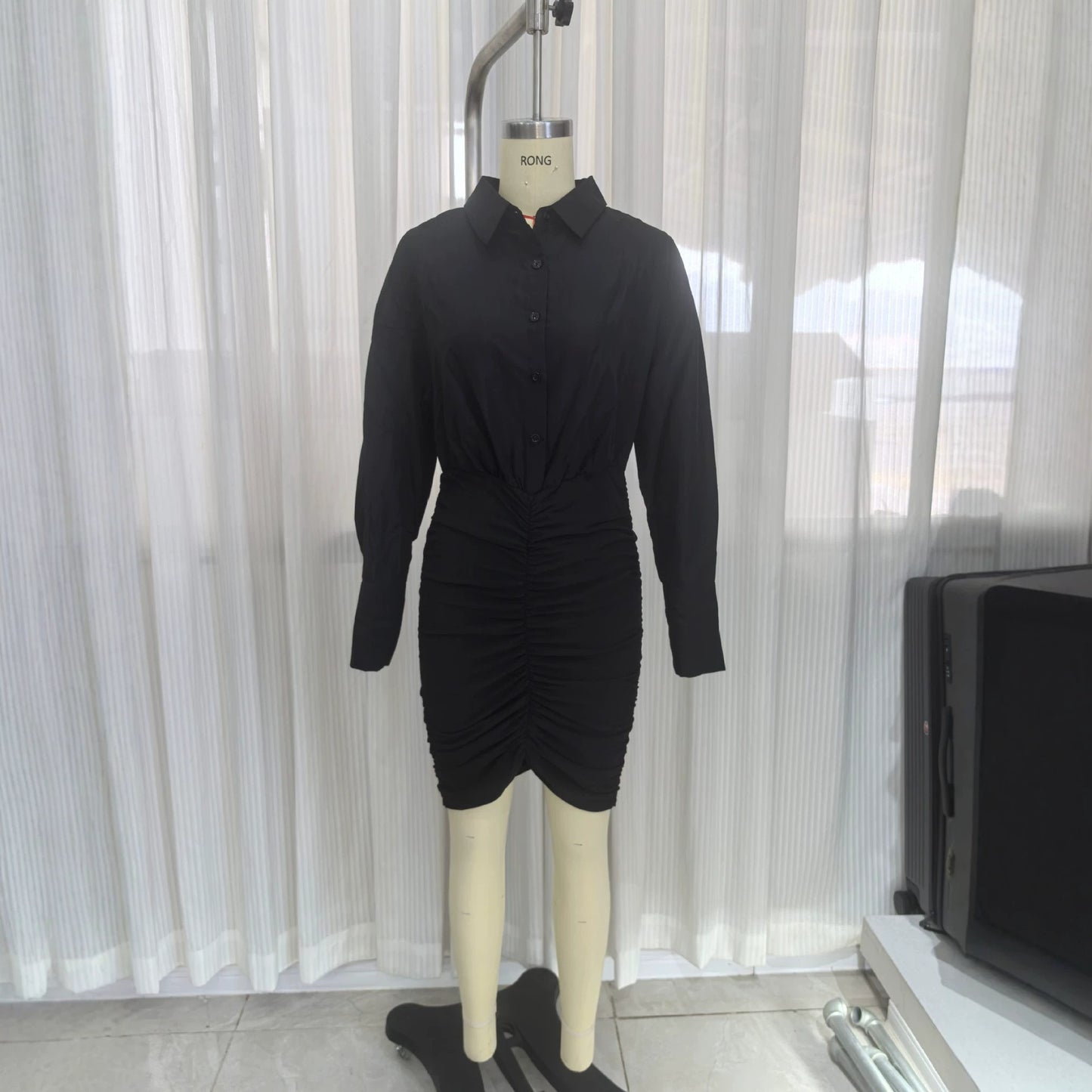 Flip collar short dress