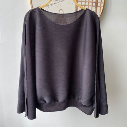 Clothing  Lifestyle Casual Loose Fit Designer Pleated Top with High-End Crease Details