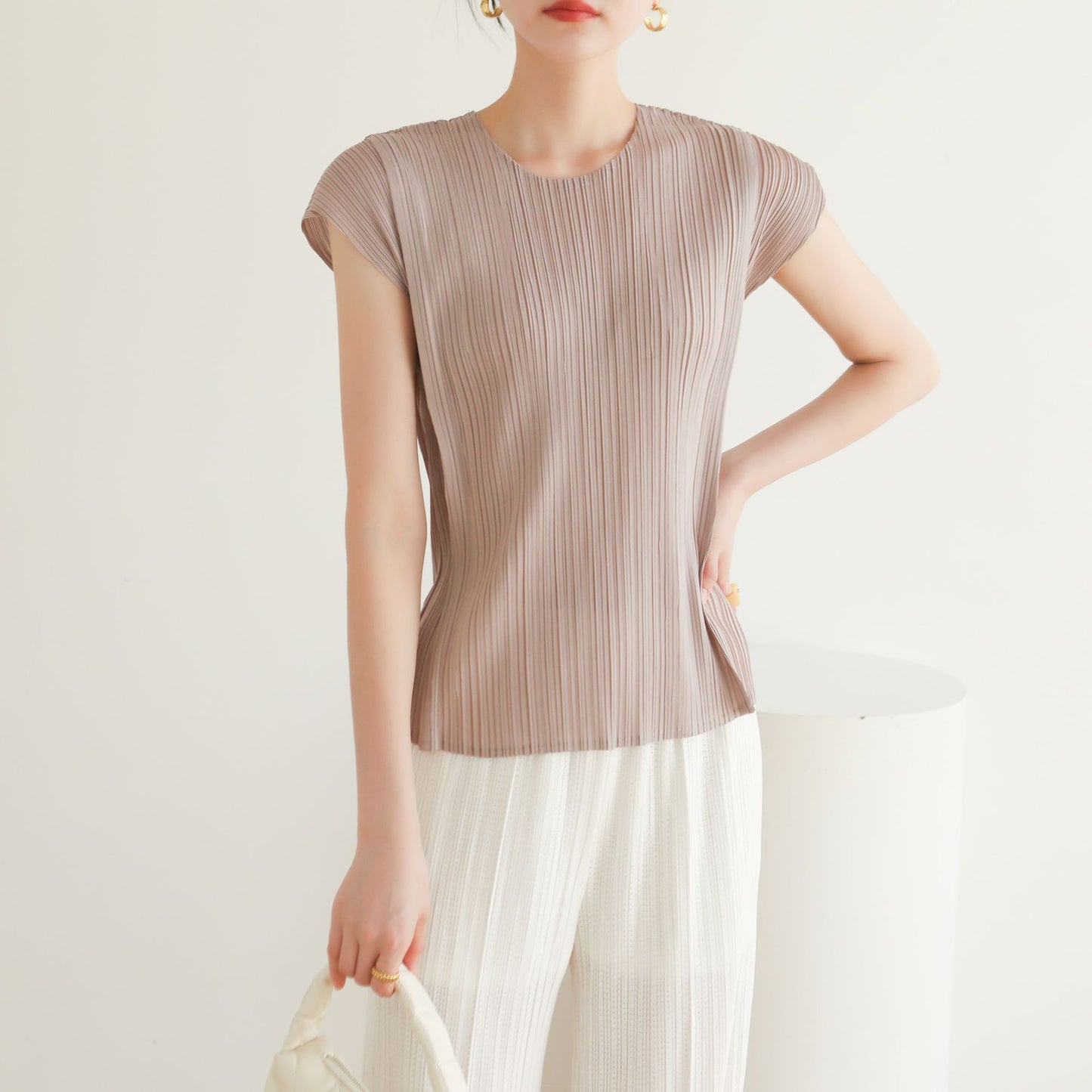 Elegant Minimalist Trench CoatSolid Color Versatile Casual Top for Office Wear