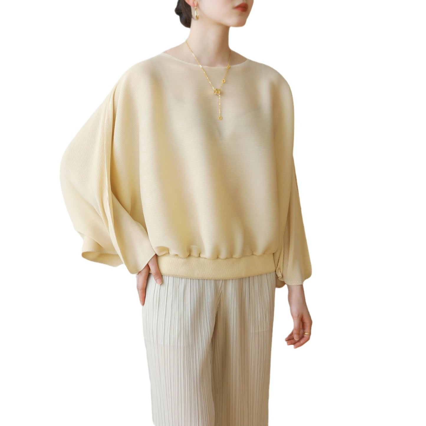 Clothing  Lifestyle Casual Loose Fit Designer Pleated Top with High-End Crease Details