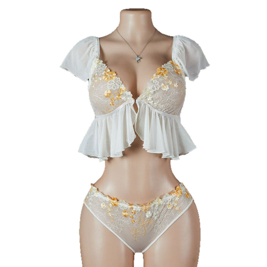 Lace Perspective Ruffle Underwear Set