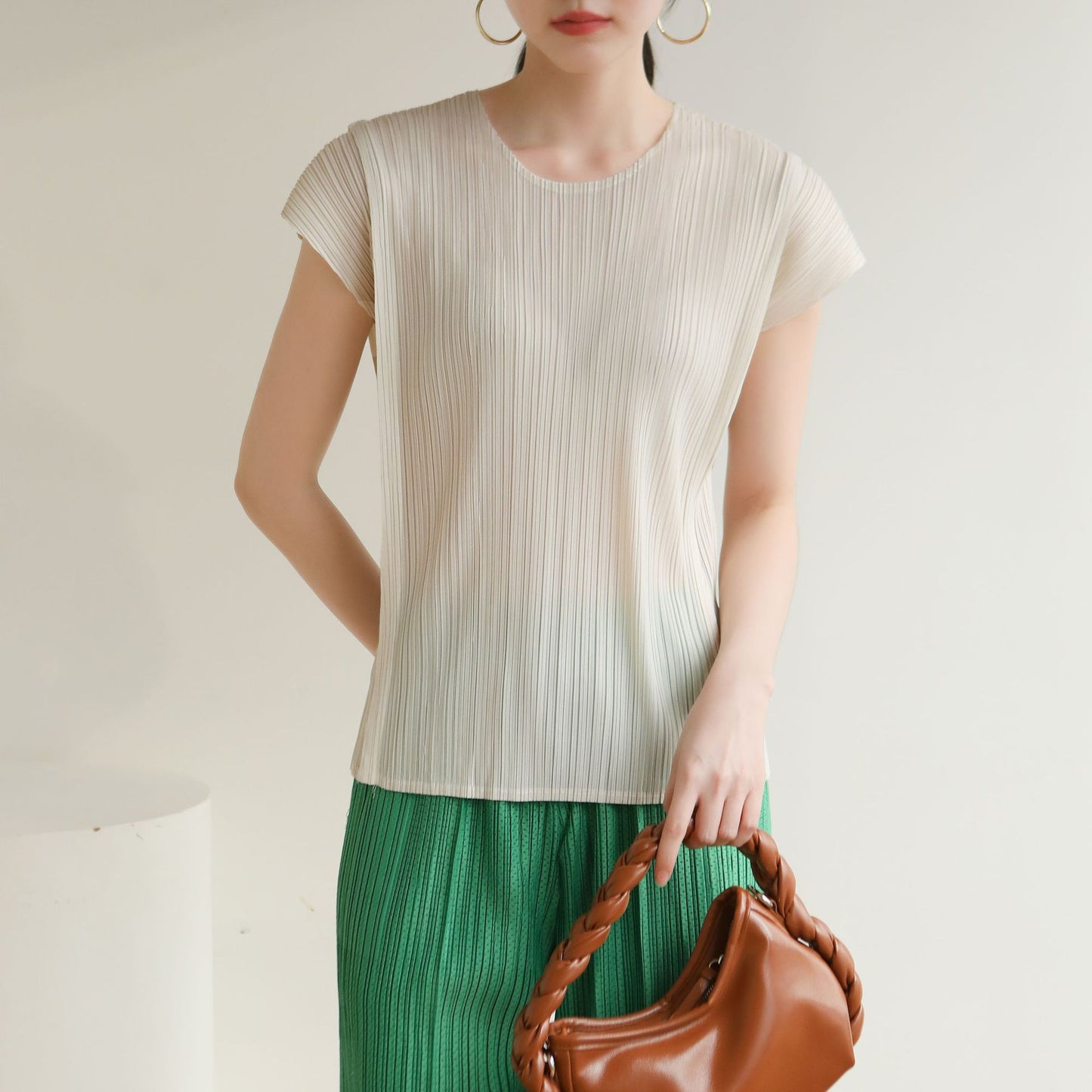 Elegant Minimalist Trench CoatSolid Color Versatile Casual Top for Office Wear