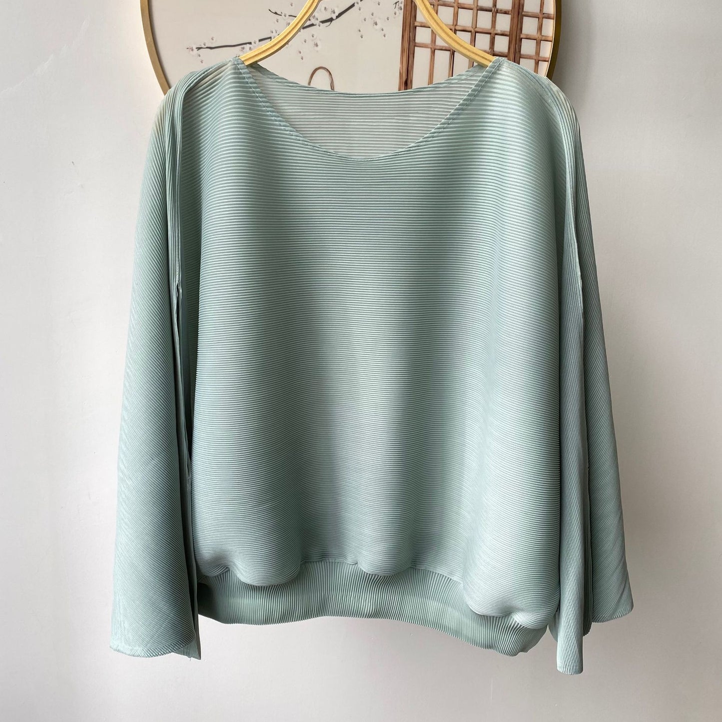 Clothing  Lifestyle Casual Loose Fit Designer Pleated Top with High-End Crease Details