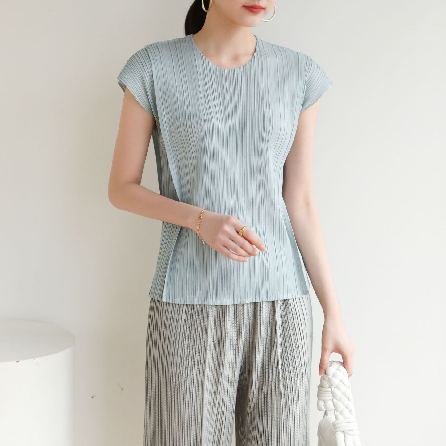 Elegant Minimalist Trench CoatSolid Color Versatile Casual Top for Office Wear
